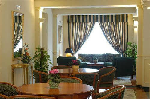 Hotel Azzolini Villagrazia Di Carini Restoran fotoğraf